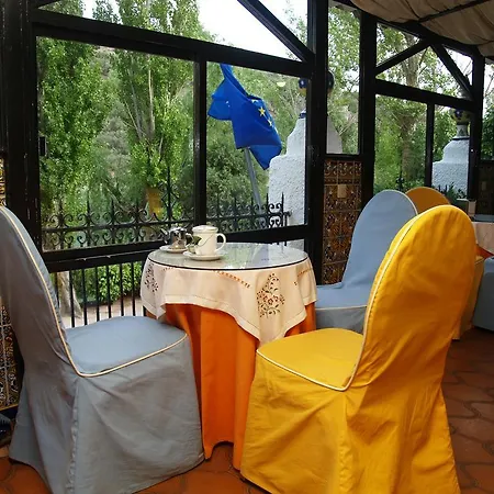 Hotel Rural Albamanjon