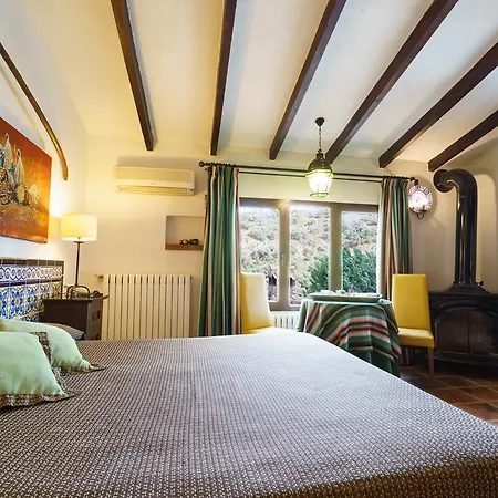 Hotel Rural Albamanjon 3*